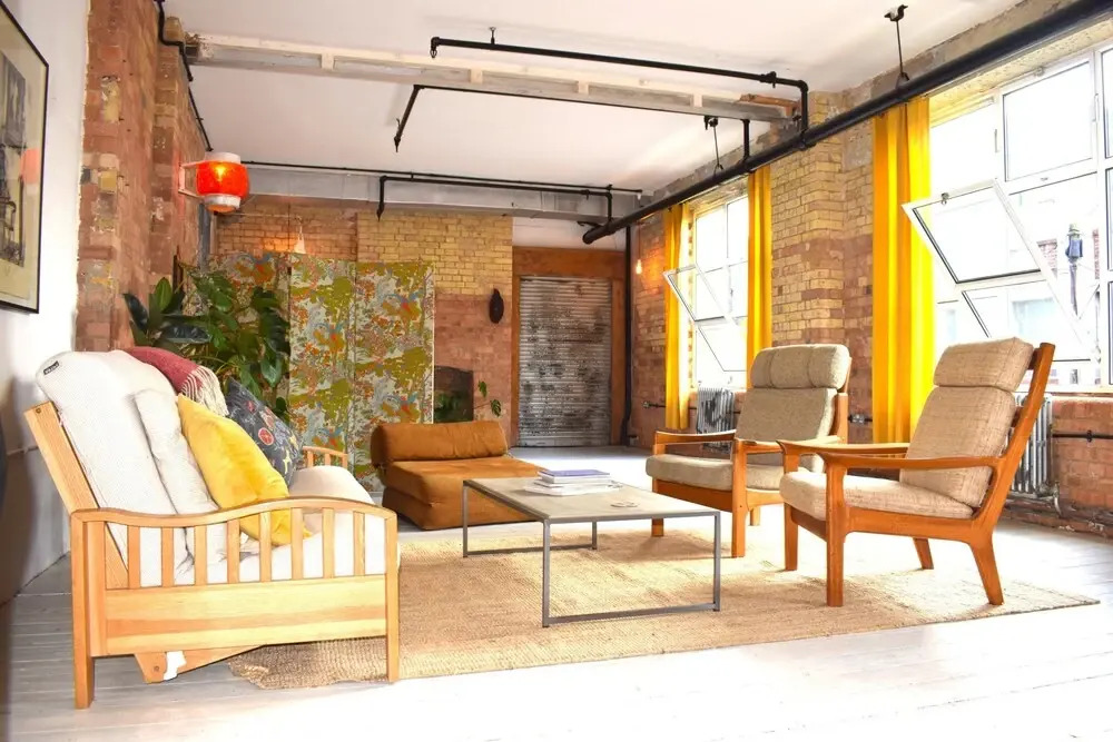 Industrial Open Plan Studio in Hackney