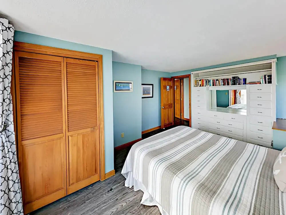 Charming Ocean View Beach House 4 Bedroom Home