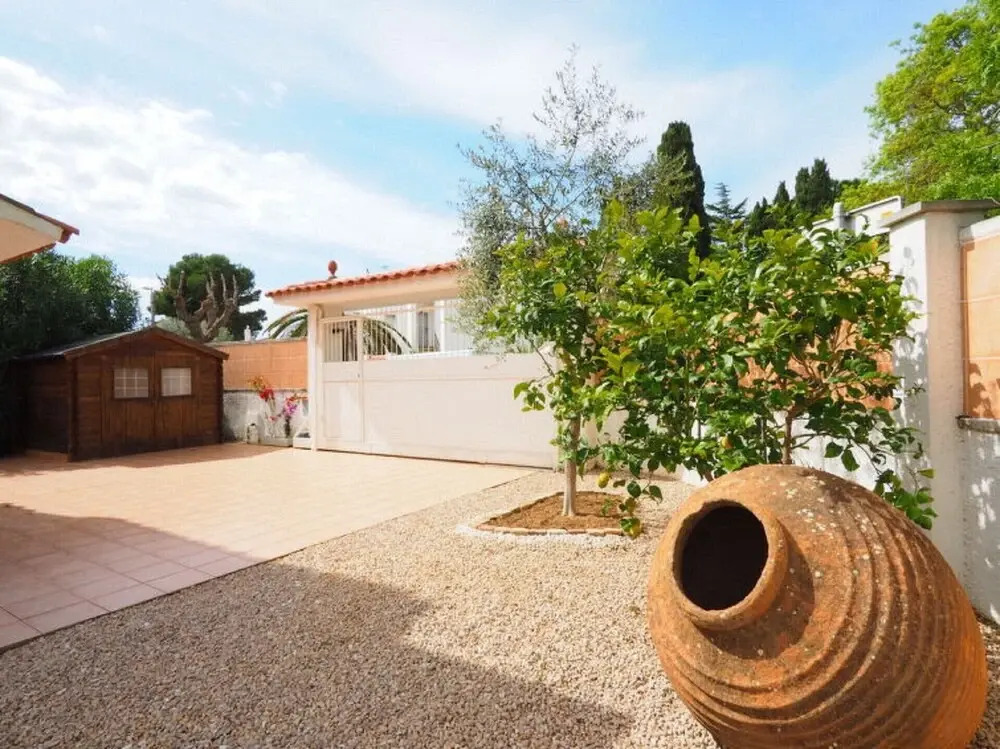 354-casa al Canal,amarres, Piscina