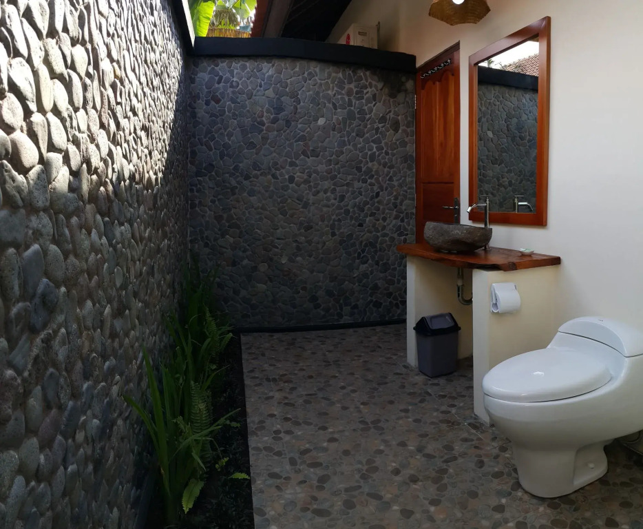 Mango Tree Inn