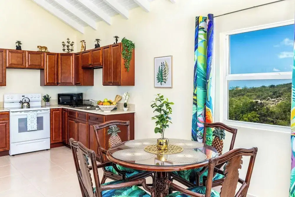 Chalk Sound Jungle Oasis Apartments