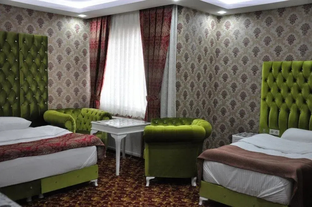 Mus Mir Hotel Saray
