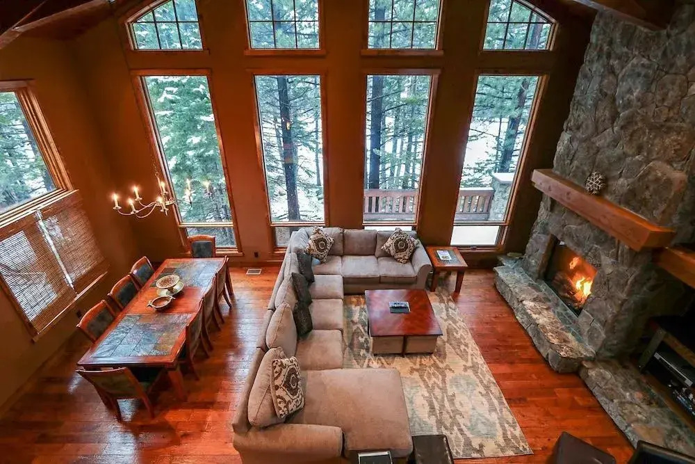 Stonegate #5 5 Bedroom Home by RedAwning