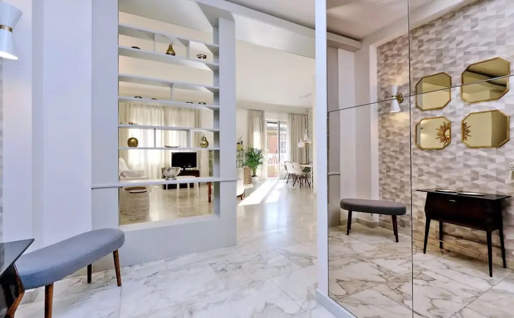 Elegant flat for 8 near Colosseum