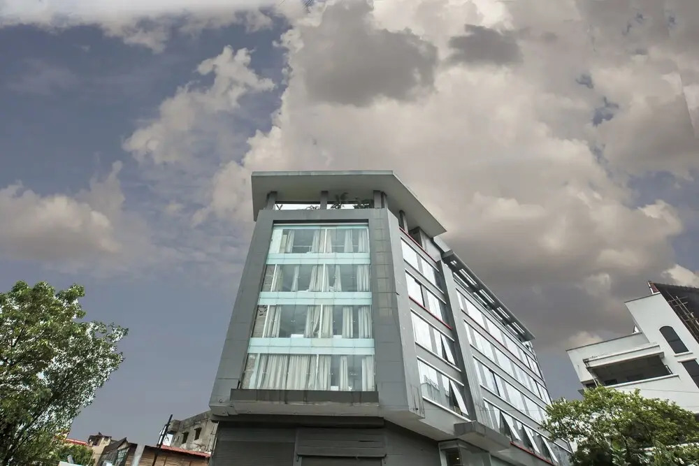 Octave Uptown Suites