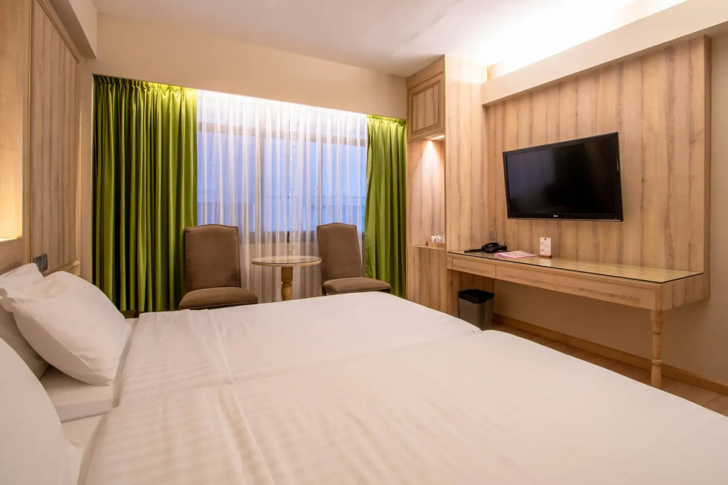 The Residence Rajtaevee Hotel