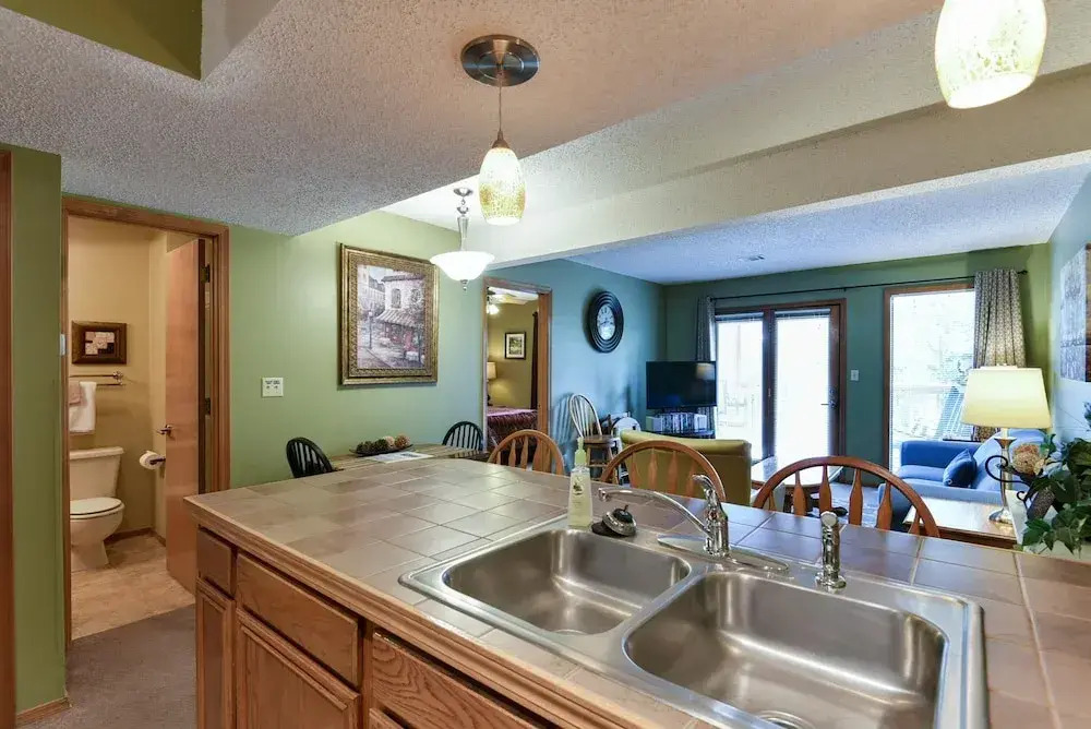 Wander INN at Notch - Great Outdoor Pools - Trails to Fishing - Family Friendly