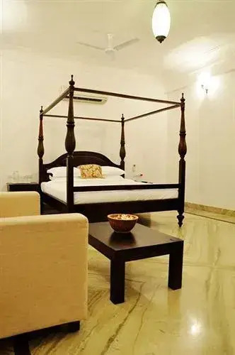 Barmer House