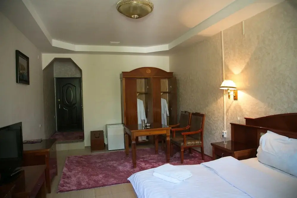 Qazybek Hotel