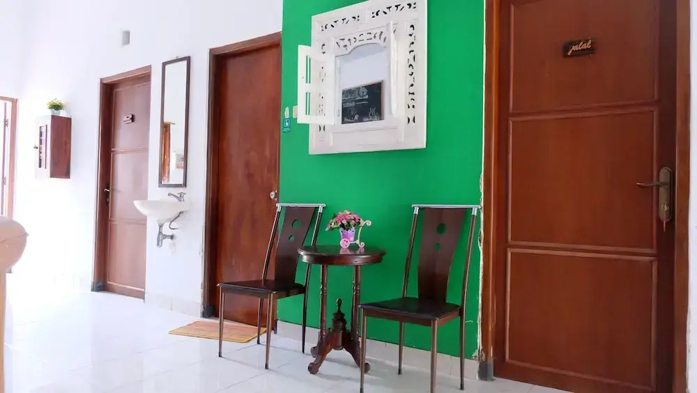 Homestay Syariah Monjali Taman Pelangi by Simply Homy