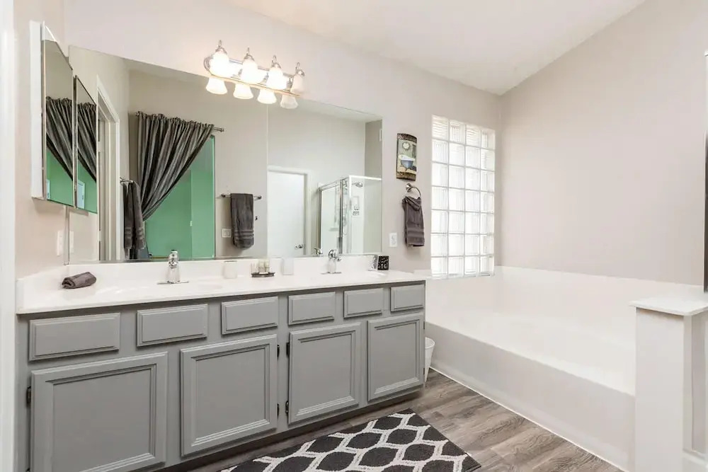 Chandler Oasis - 4 Bedroom by Casago