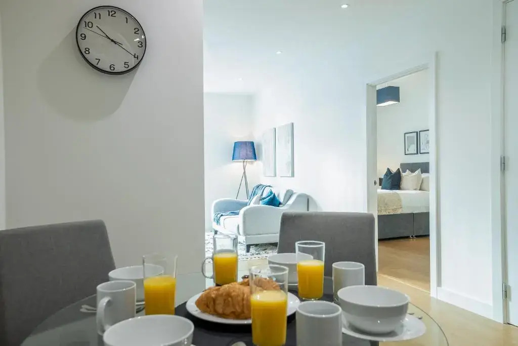 Luxe Apartments Bracknell Near Ascot, Legoland, Windsor, Lexicon - Free Parking & Gym