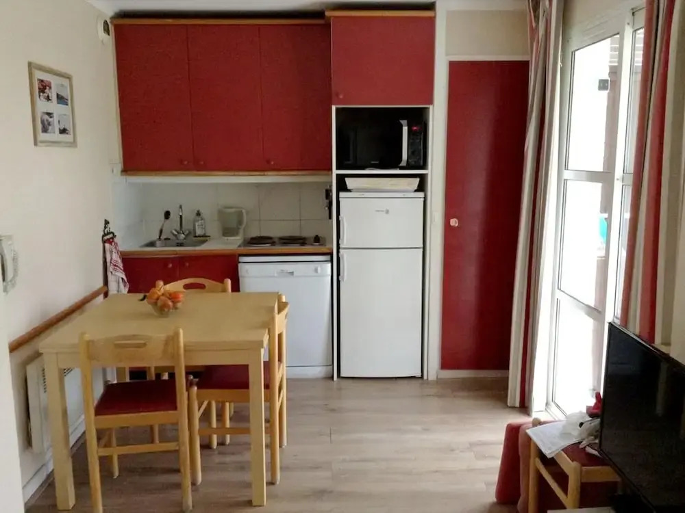 Apartment With 2 Bedrooms in Agay, With Wonderful sea View, Pool Acces