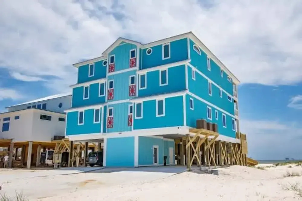 Beachfront 5bed Easybreezy West