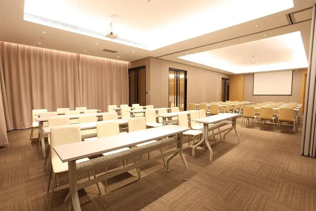 JI Hotel Shanghai Jiangqiao Wanda Plaza