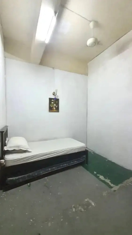 Hotel O Penginapan Almera