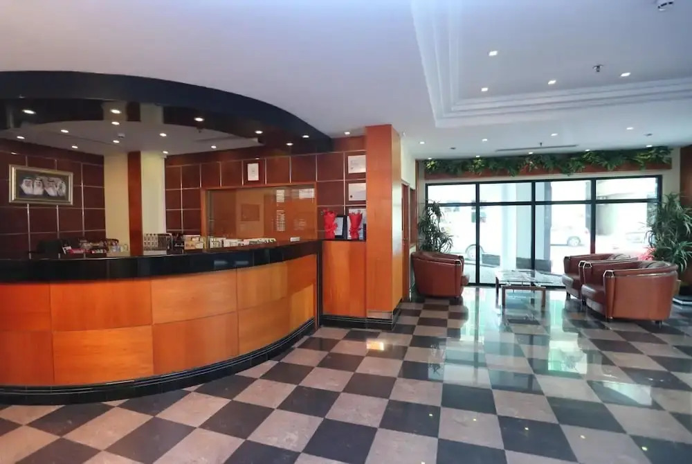 Elite Pavillion