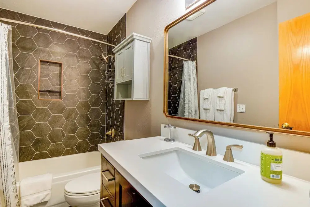 1 Mi to Ski Lift: Mtn-view Breck Home w/ Hot Tub!