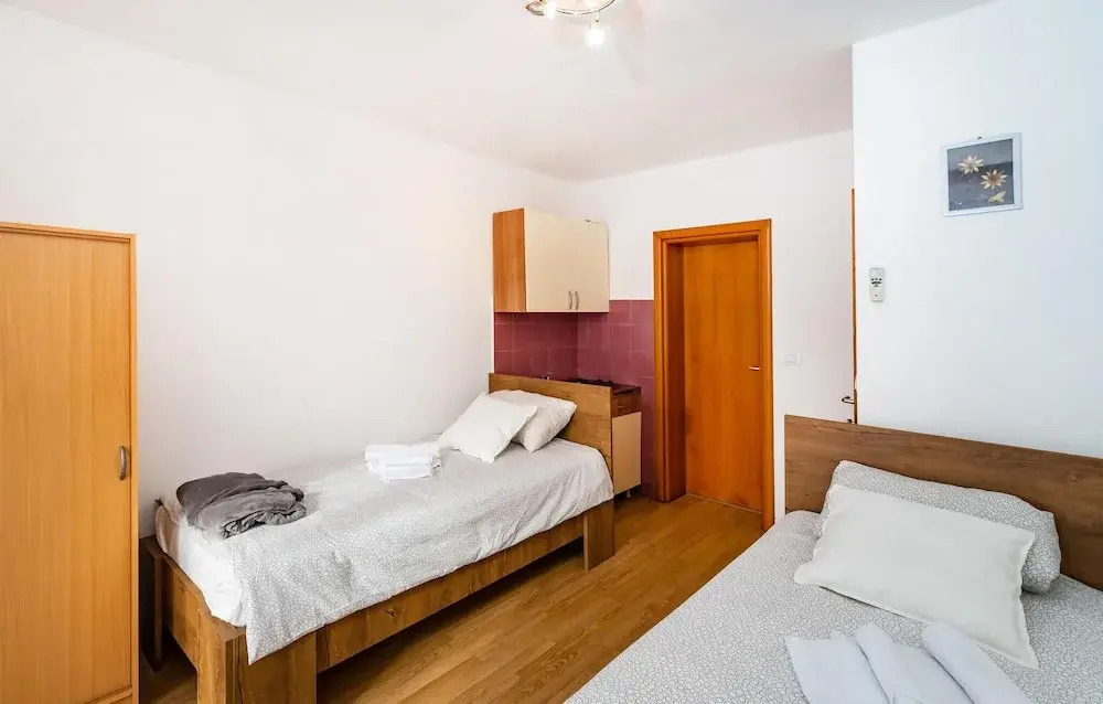 Stunning Home in Pasman With 7 Bedrooms, Wifi and Outdoor Swimming Pool