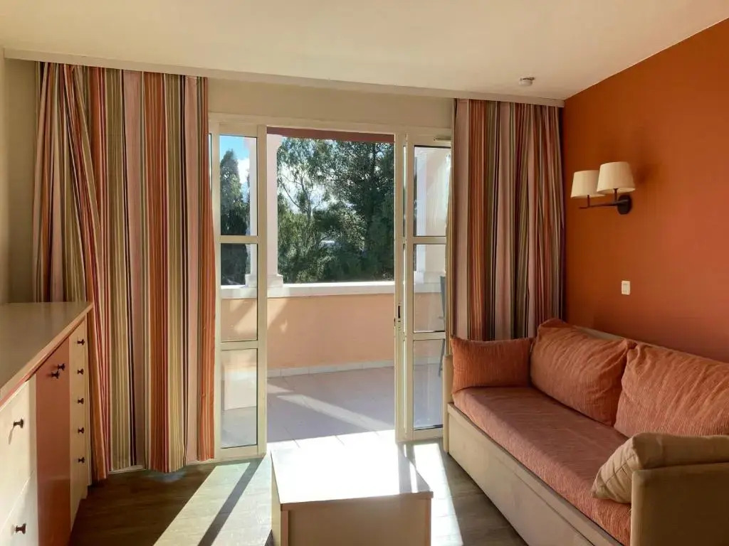 Appartement Saint-Raphaël, 3 pièces, 6 personnes - FR-1-504-606