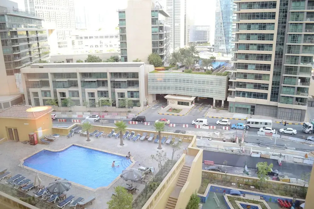 LSE - 1 Bedroom apt with marina view