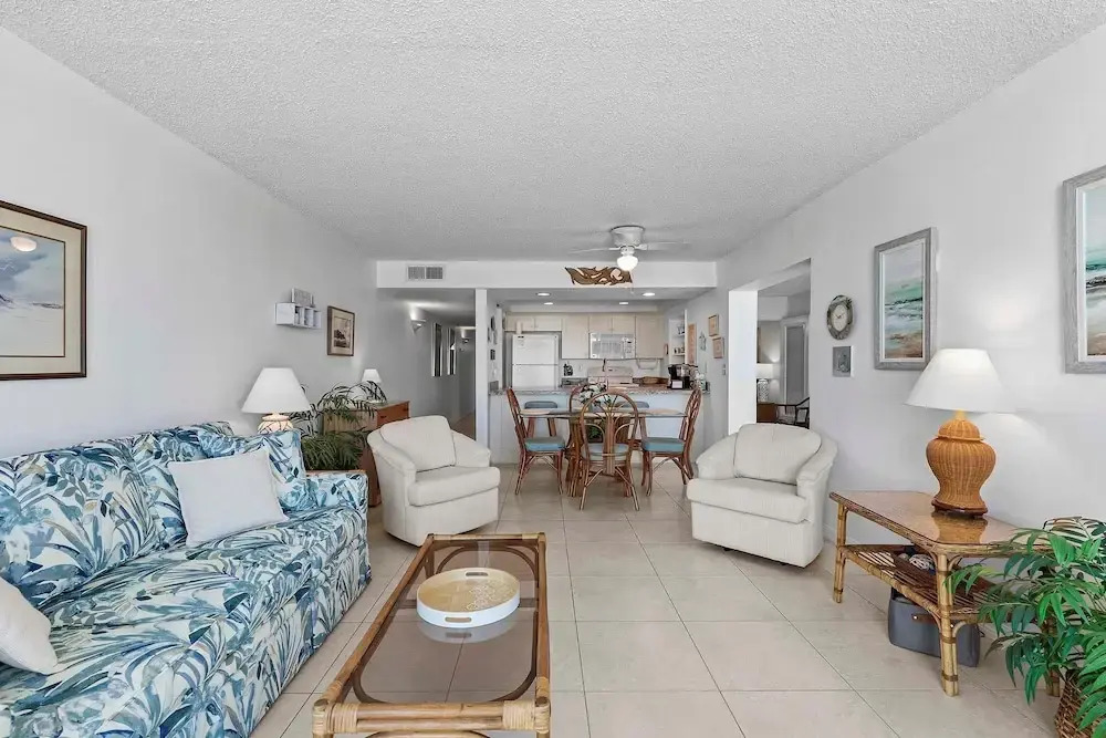 Smyrna Beach Club 607a