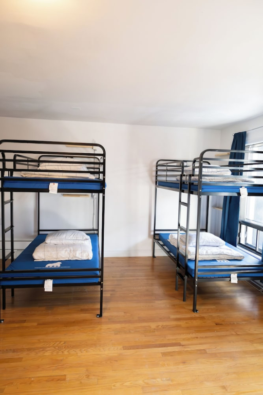 Treehouse Hostel