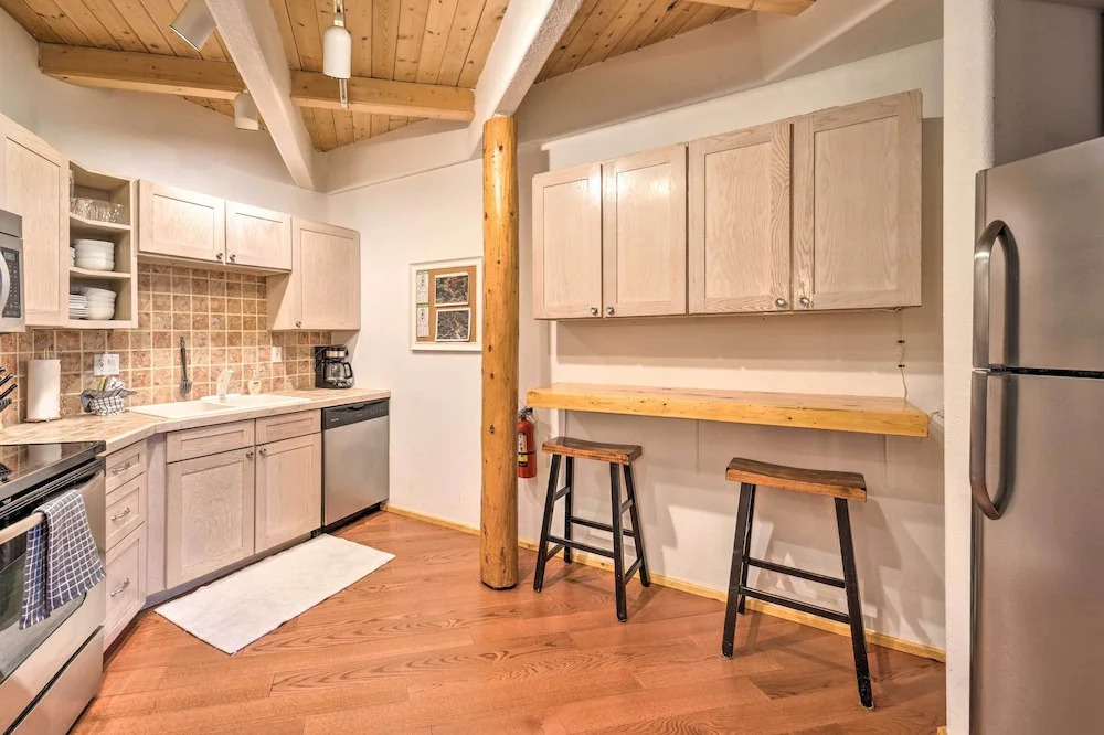 Walkable Angel Fire Condo Near Lifts & Restaurants