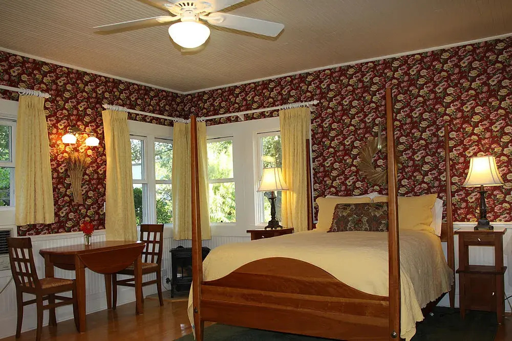 Case Ranch Inn
