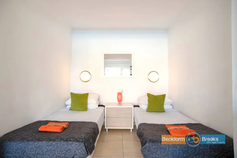 BERMUDAS-TURIS Apartamentos