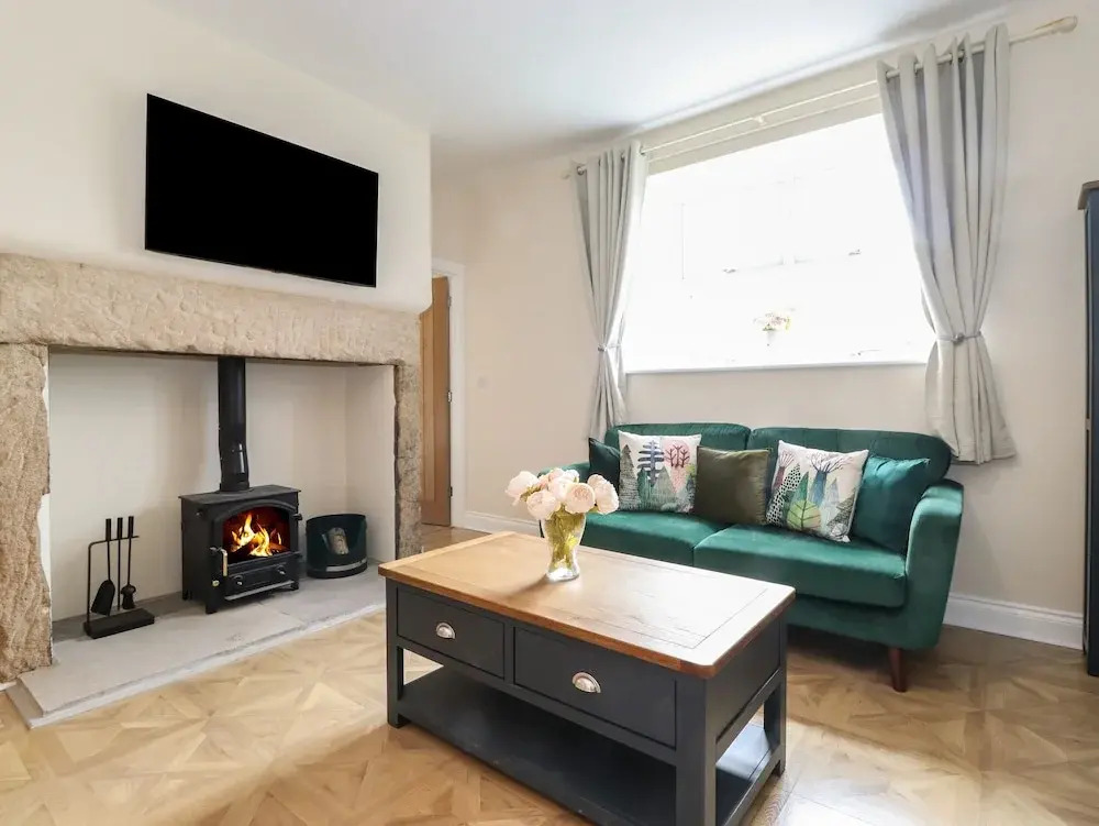 Pond Cottage