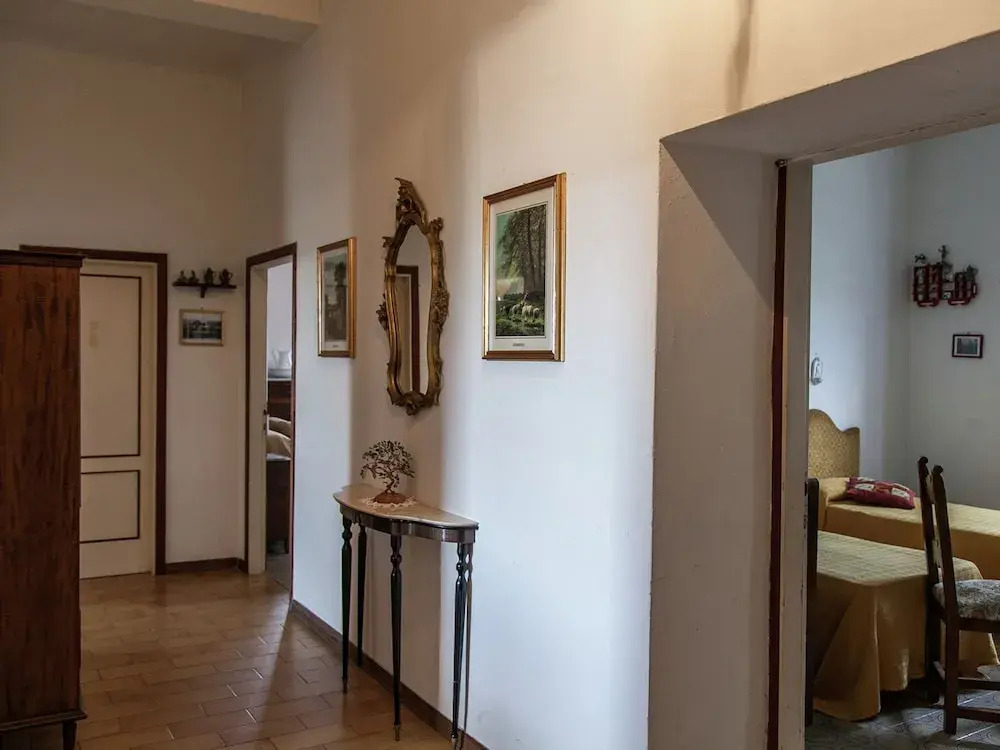 Tastefully Decorated Holiday Home on a Large Estate in the Chianti Region