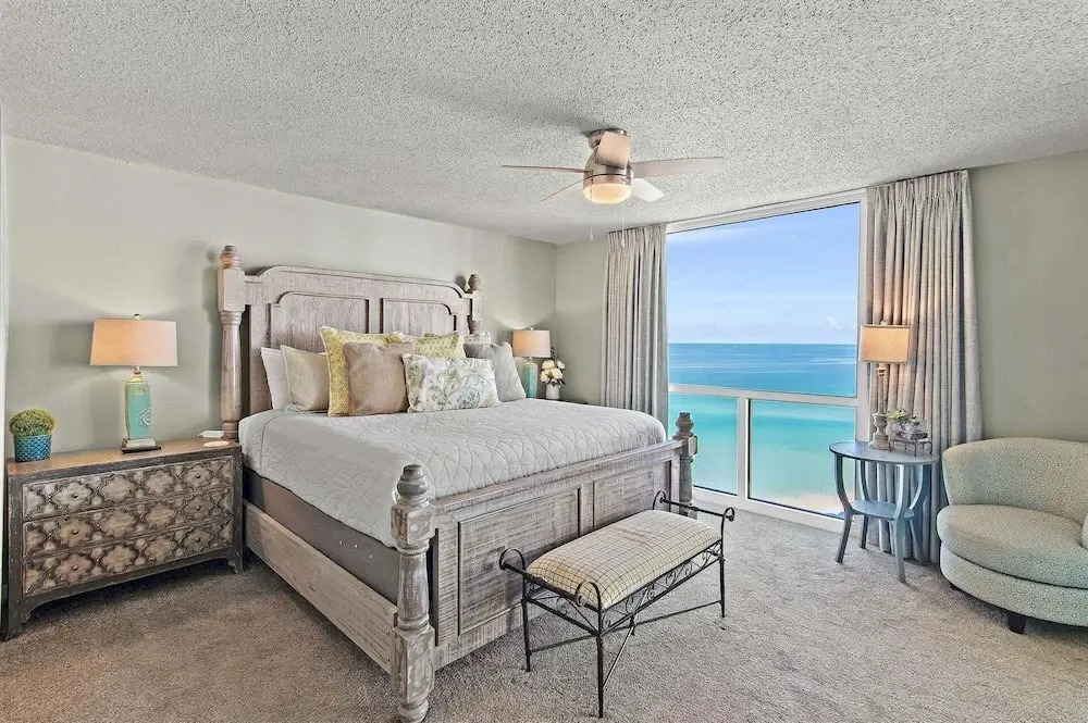 Shoreline Towers 1102 2 Bedroom Condo