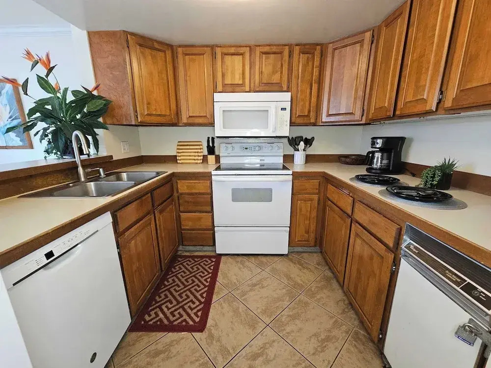 White Sands Village #309 A/c, Tennis & Pool!