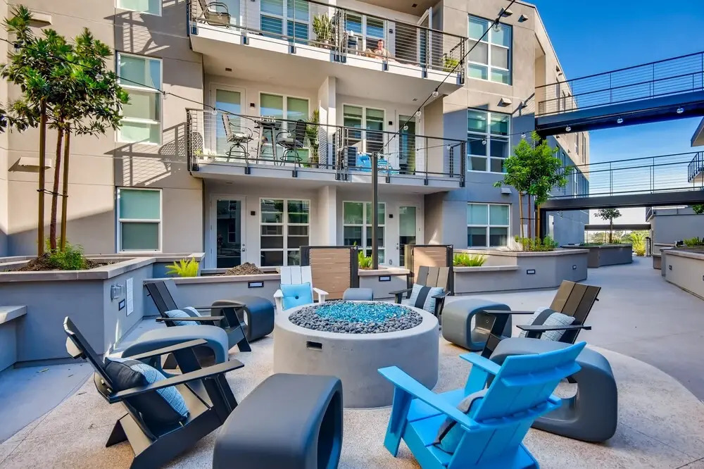 Pacific Beach Luxury Suites by Barsala
