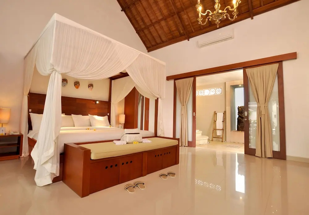 The Villas by Puri Mas Boutique Resort