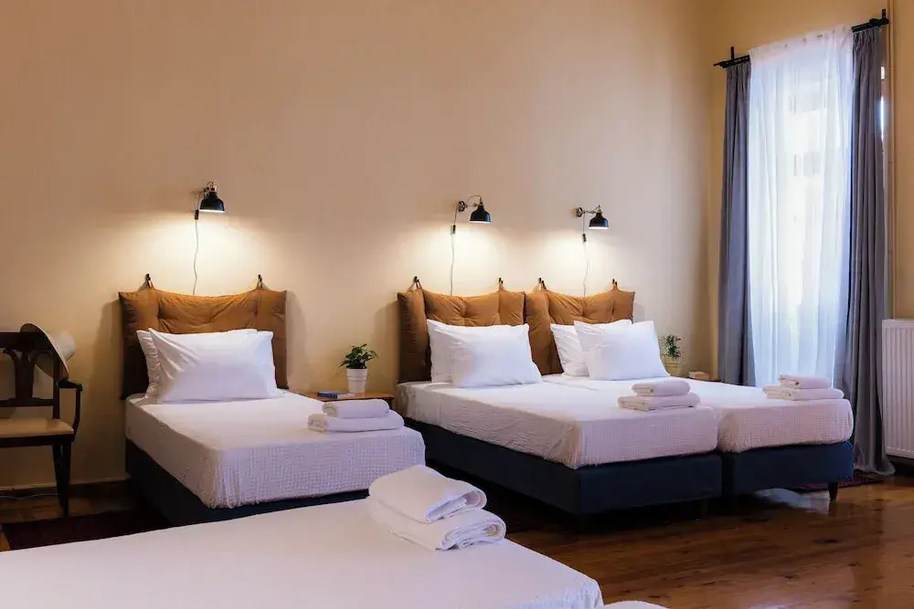 Sundial Lodge