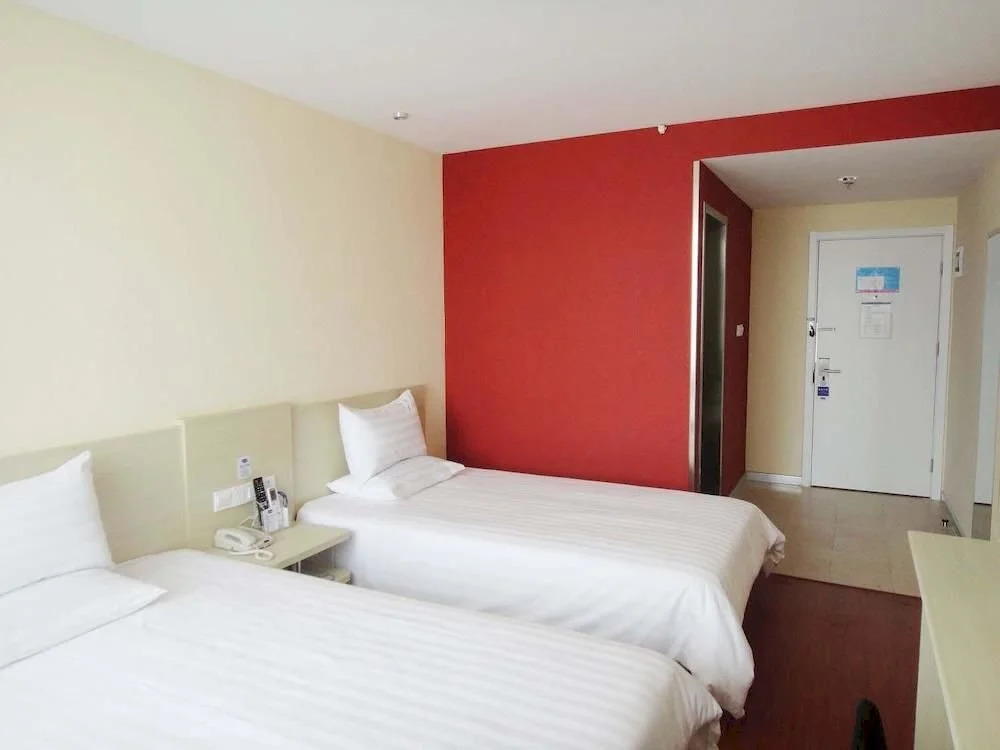 Hanting Express Qingdao Licang Wanda