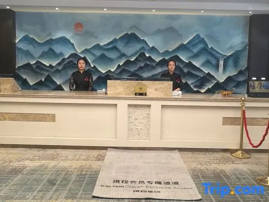 Orient International Hotel