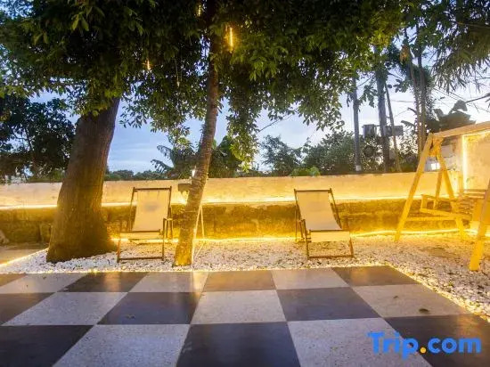 Weizhou Island Banxia Yunjian Homestay (Shell Beach)
