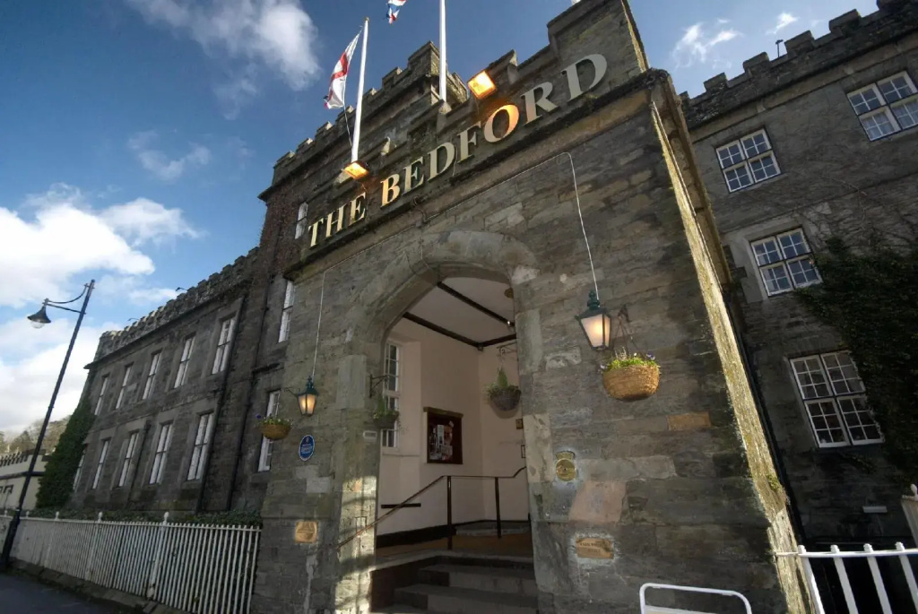 Bedford Hotel