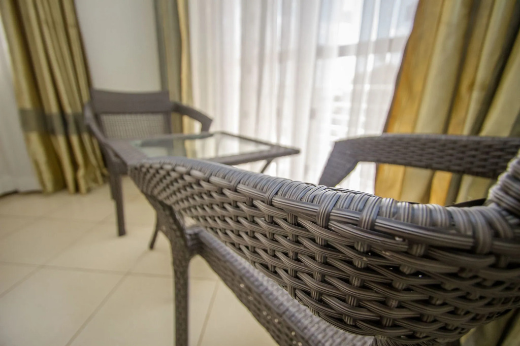 Tiptone Hotel