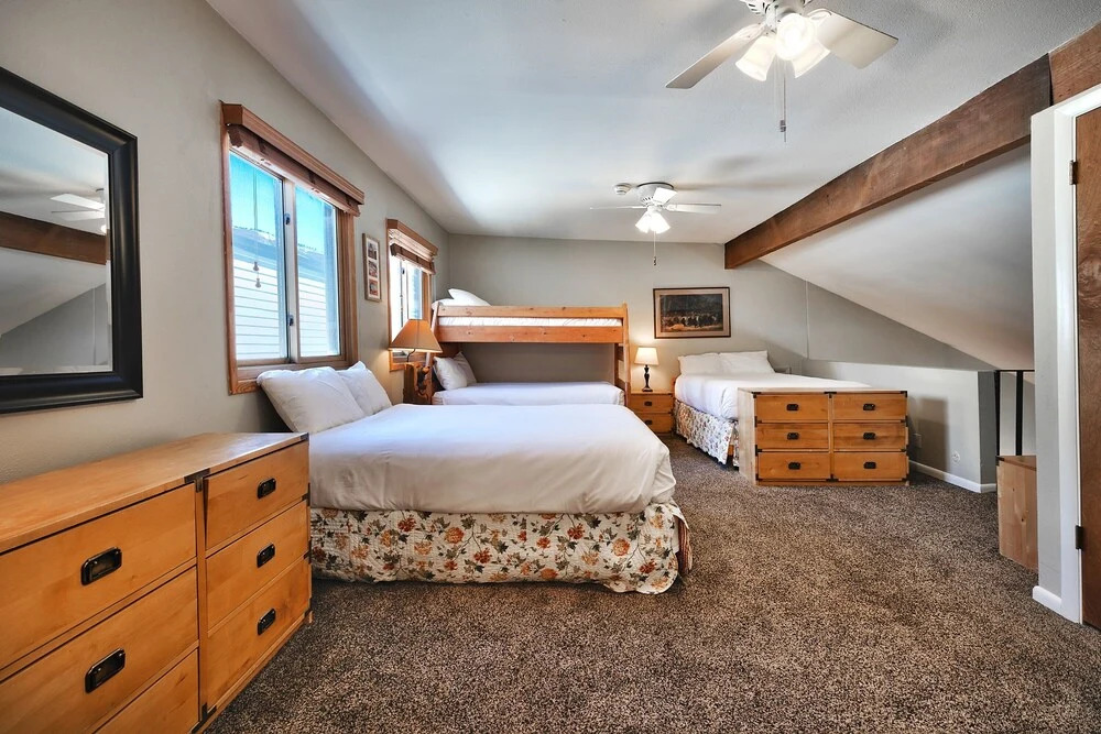 Snow Flower 073 2 Bedroom Condo by RedAwning