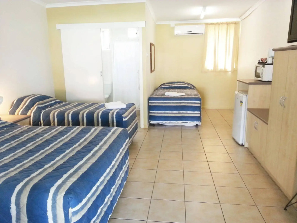 Tropic Coast Motel