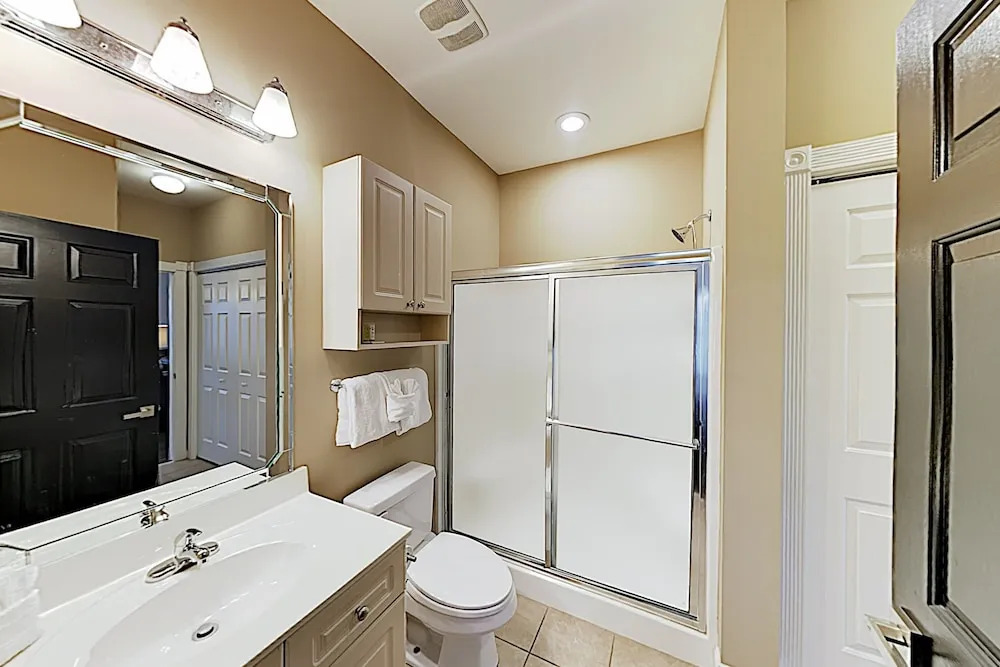 New Listing! Beach Bliss W/ Porch & Pool 3 Bedroom Condo