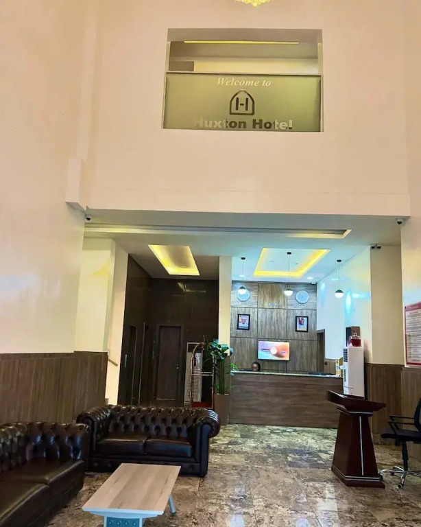Huxton Hotel