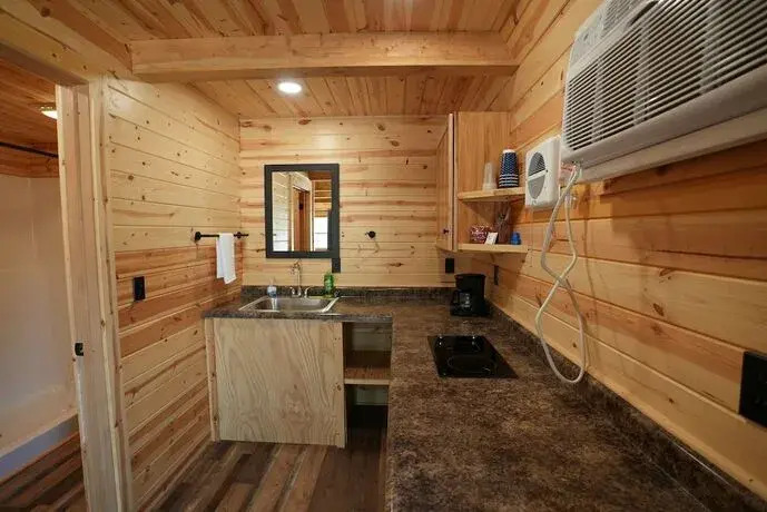 Pine Haven Lodging