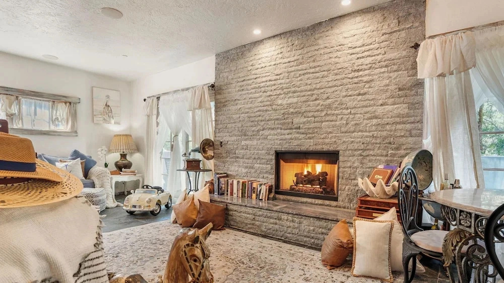 Le Petit Chateau du Jardin by Avantstay Hillside Malibu Retreat Pool + Hot Tub + Waterslide