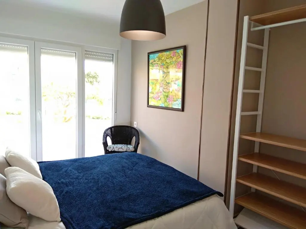 Apartamento a 150 metros del Mar, parking y Wifi