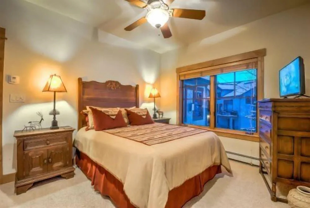 Mountain View At Eagleridge Town Homes